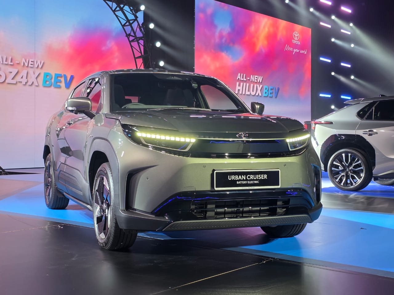 Uran Rasimi Toyota Urban Cruiser SUV BEV Segmen-B Kini Rasmi Di Malaysia